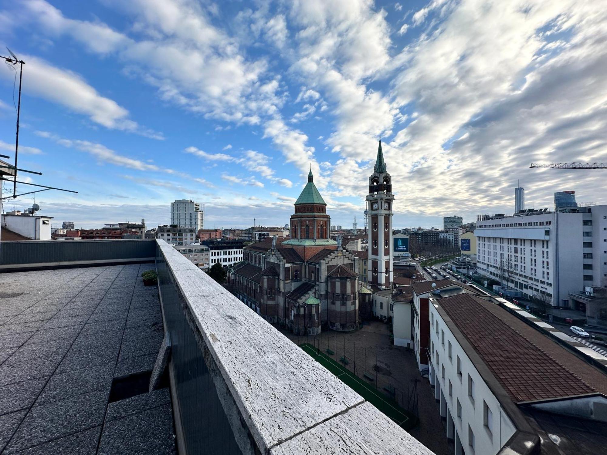 Terrace, View And Relax Lägenhet Milano Exteriör bild